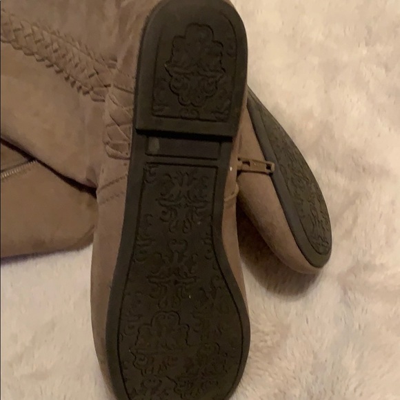 Fergalicious Tan Riding Boots with Braiding - Picture 5 of 13